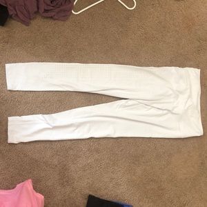Victoria Secret ultimate leggings vented